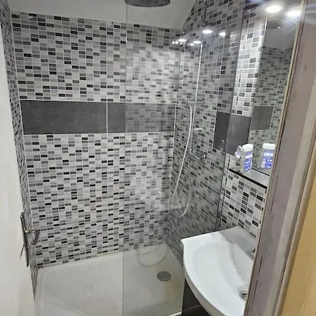 Meuble , 1 Apartment