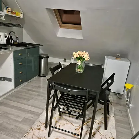 Meuble , 1 Apartment